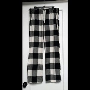 Women's  Old Navy  Buffalo Plaid Flannel Pajama Pants NWT Size L